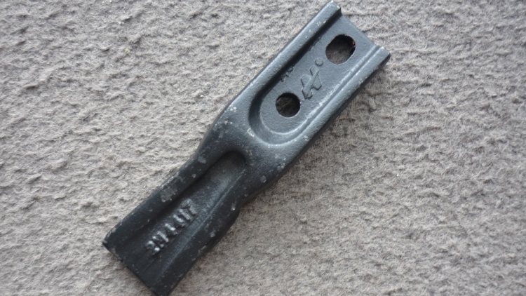 Csavaros_munkagep_korom_vetites (6).JPG